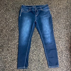 Maurices LIKE NEW Jeggings size XL-S
